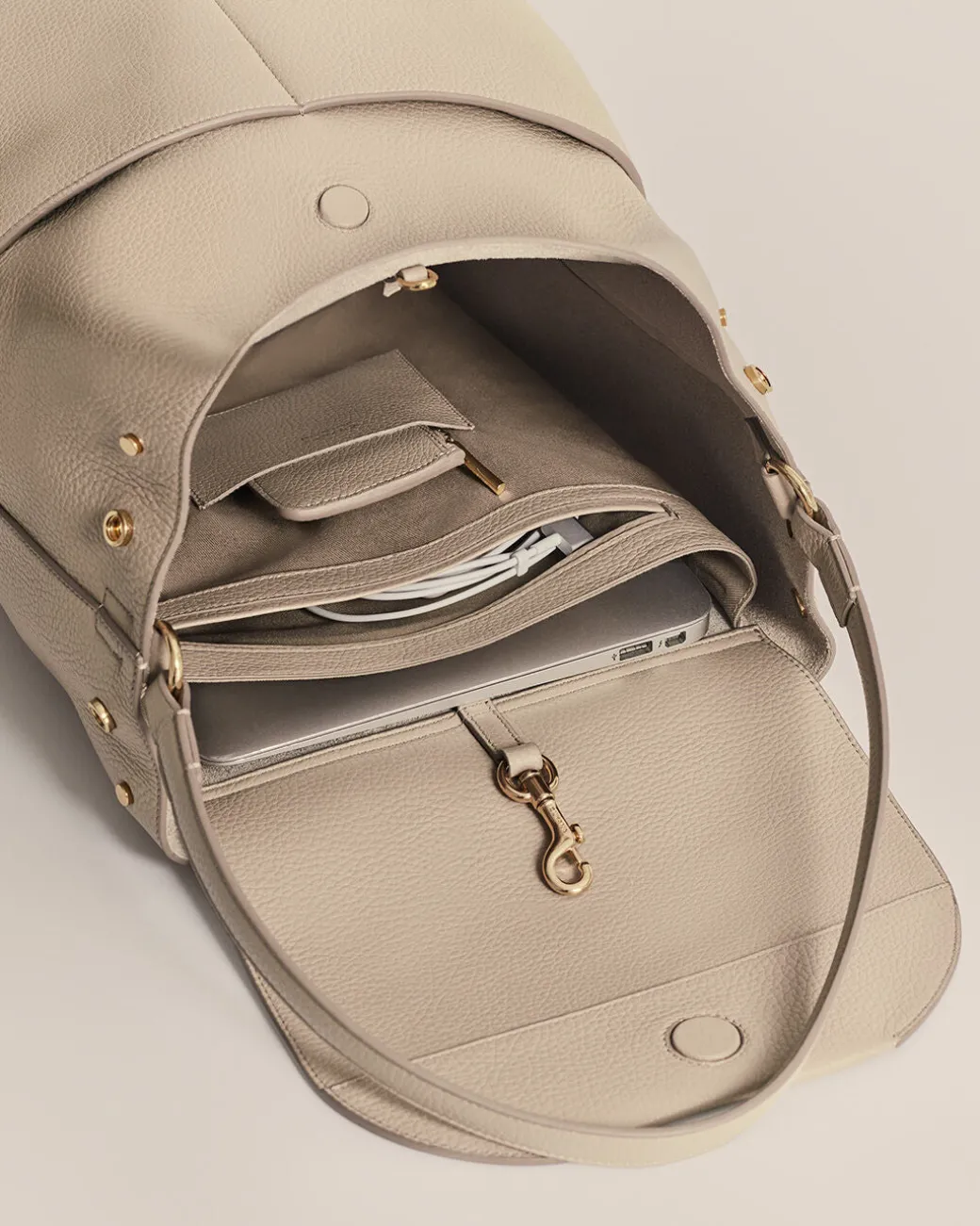 Cuyana Leather Backpack 16-inch* Backpacks